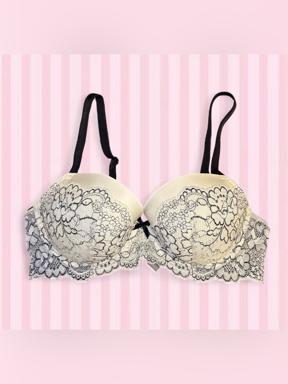 Victorias Secret Dream Angel Lace Overlay Push-Up Bra - White & Black 2012 NOS